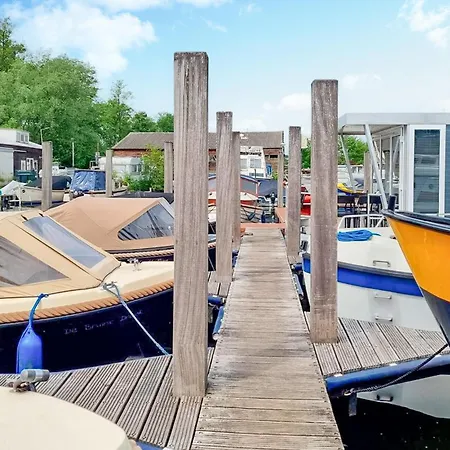 Hotel na wodzie Havenlodge 1